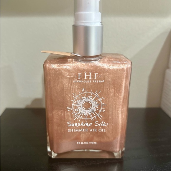 Farmhouse Fresh Sunshine Silk Shimmer Air Oil - Gold - Picture 1 of 3